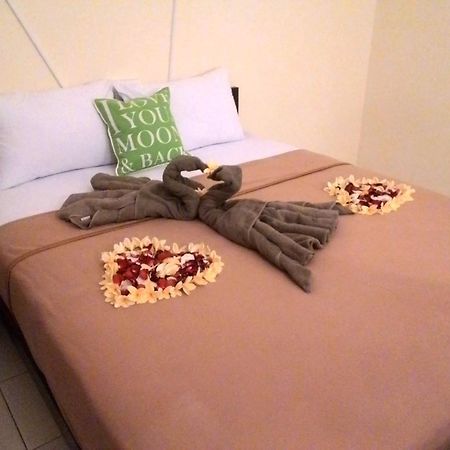 Jenny Bunker Homestay Кута Екстер'єр фото